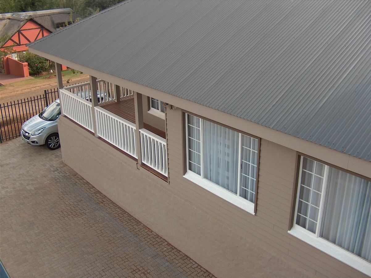 The Courtyard Guest House Clarens Exterior foto
